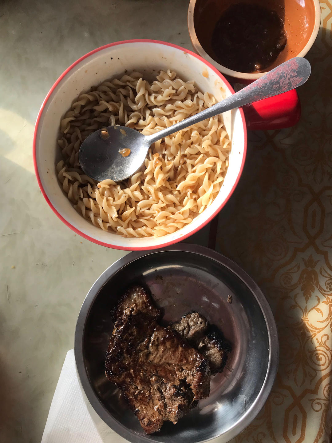 黑胡椒牛排（菲力牛排）—附黑胡椒汁的做法