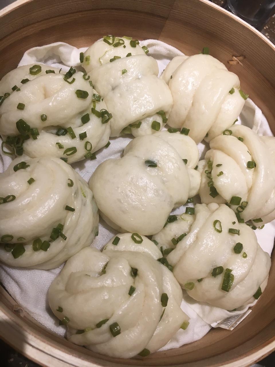 葱油花卷 Steamed Roll