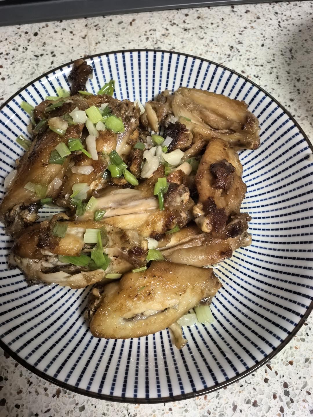 蒜香鸡翅，这才是鸡翅最好吃的做法