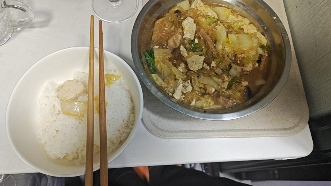 白菜粉丝炖肉（超方便）