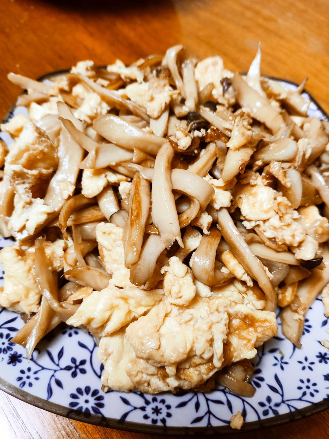 杏鲍菇炒鸡蛋