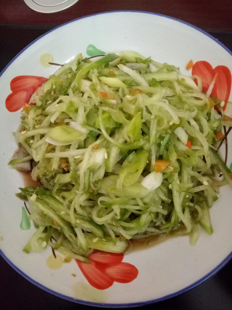 凉拌爽口萝卜丝