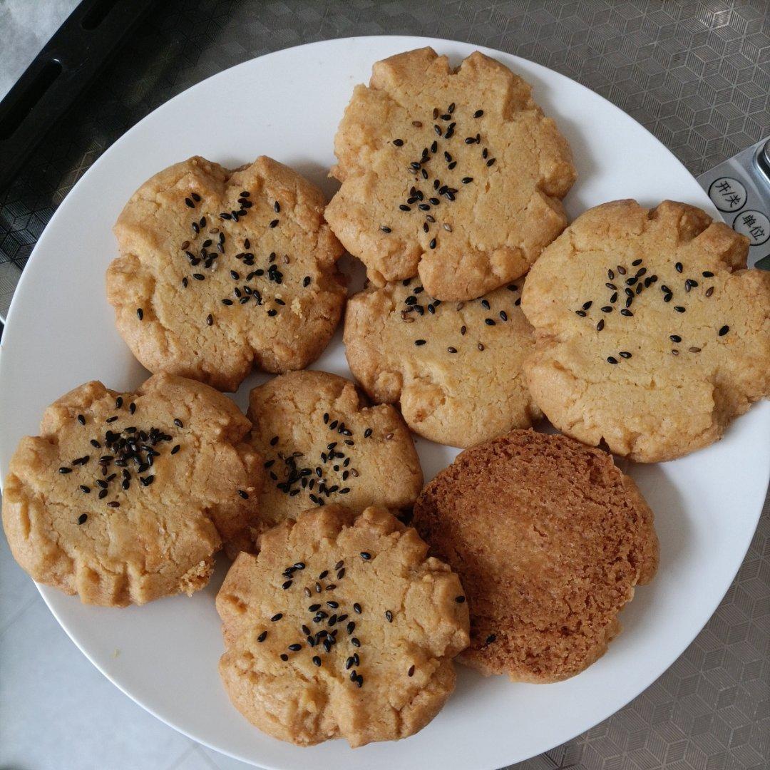 轻轻一按就碎掉的原味桃酥（不输猪油版）