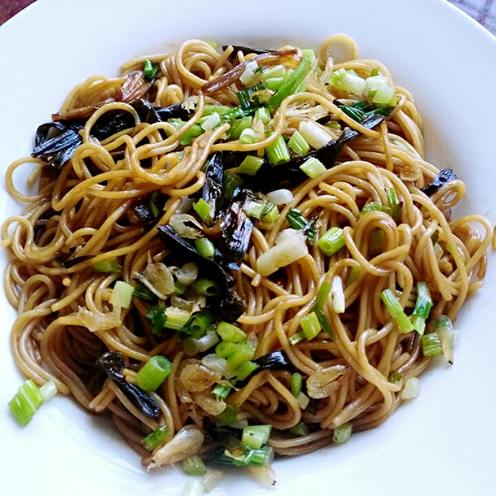 葱油拌面（快手简单，美味无敌）