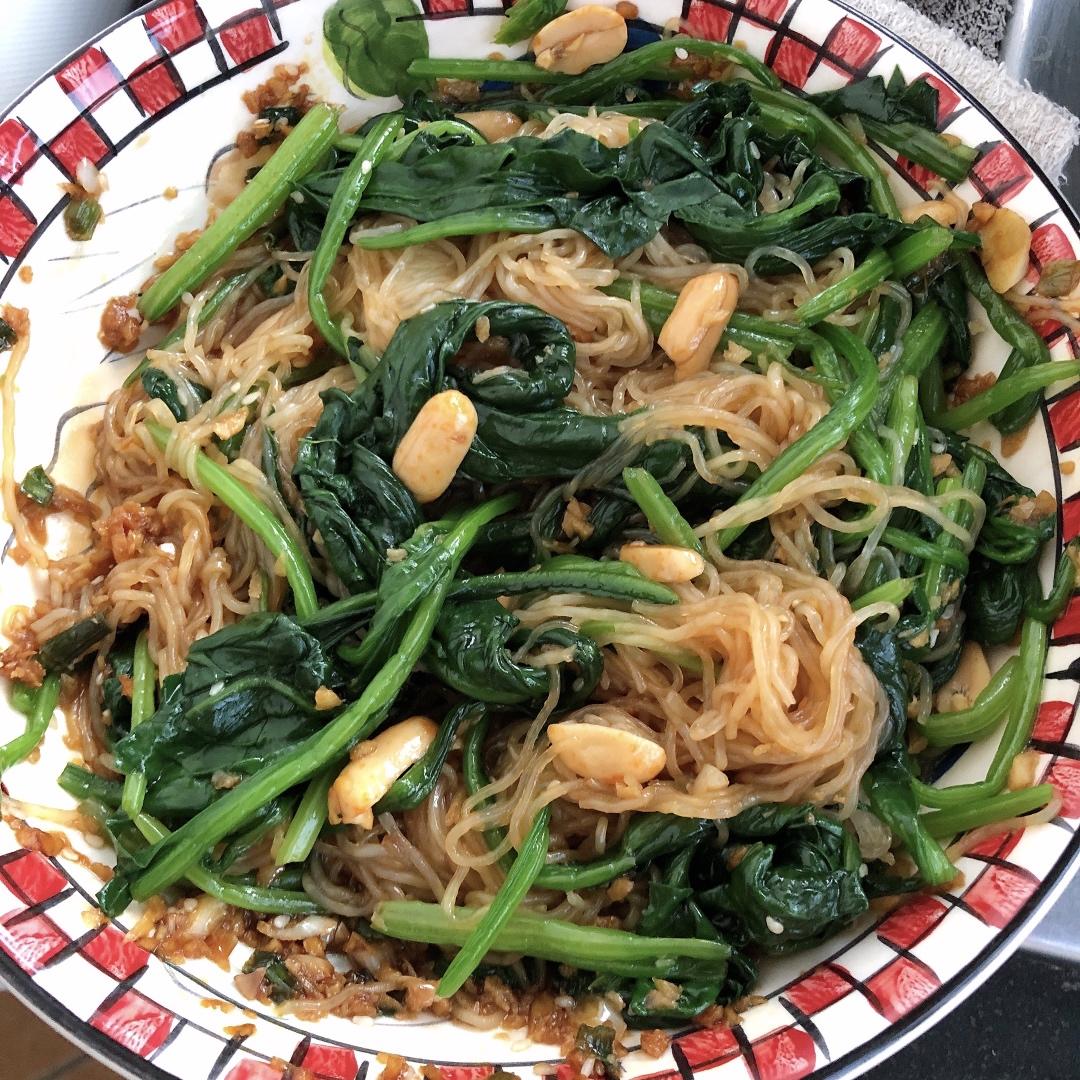 ‼️万能凉拌酱汁‼️菠菜这样做，好吃到哭