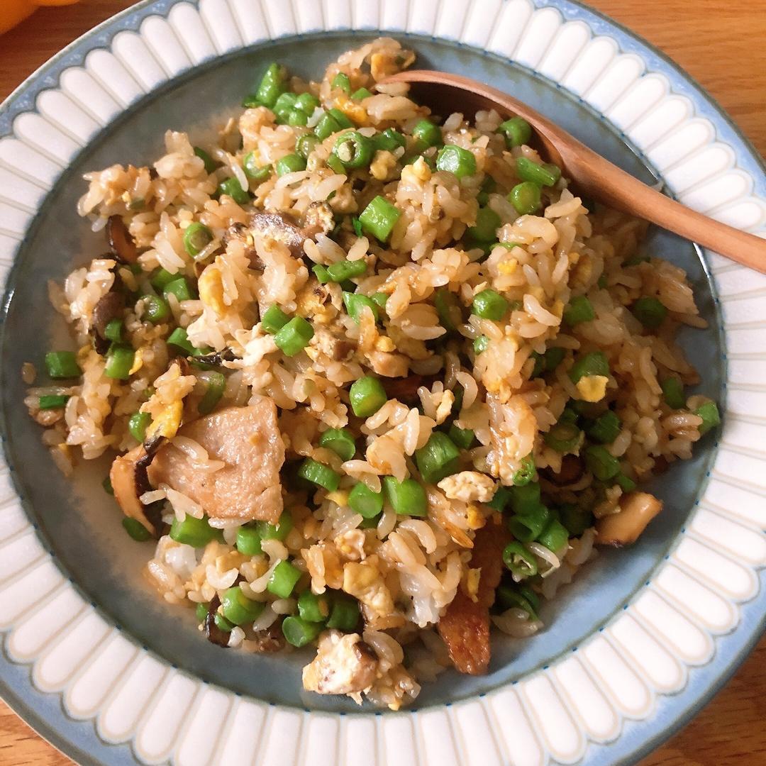 超香的豆角炒饭