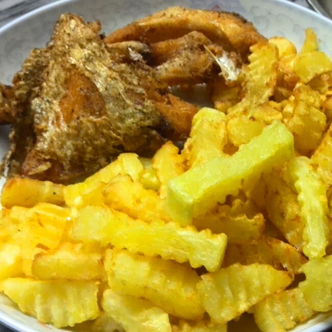 英式炸鱼配薯条