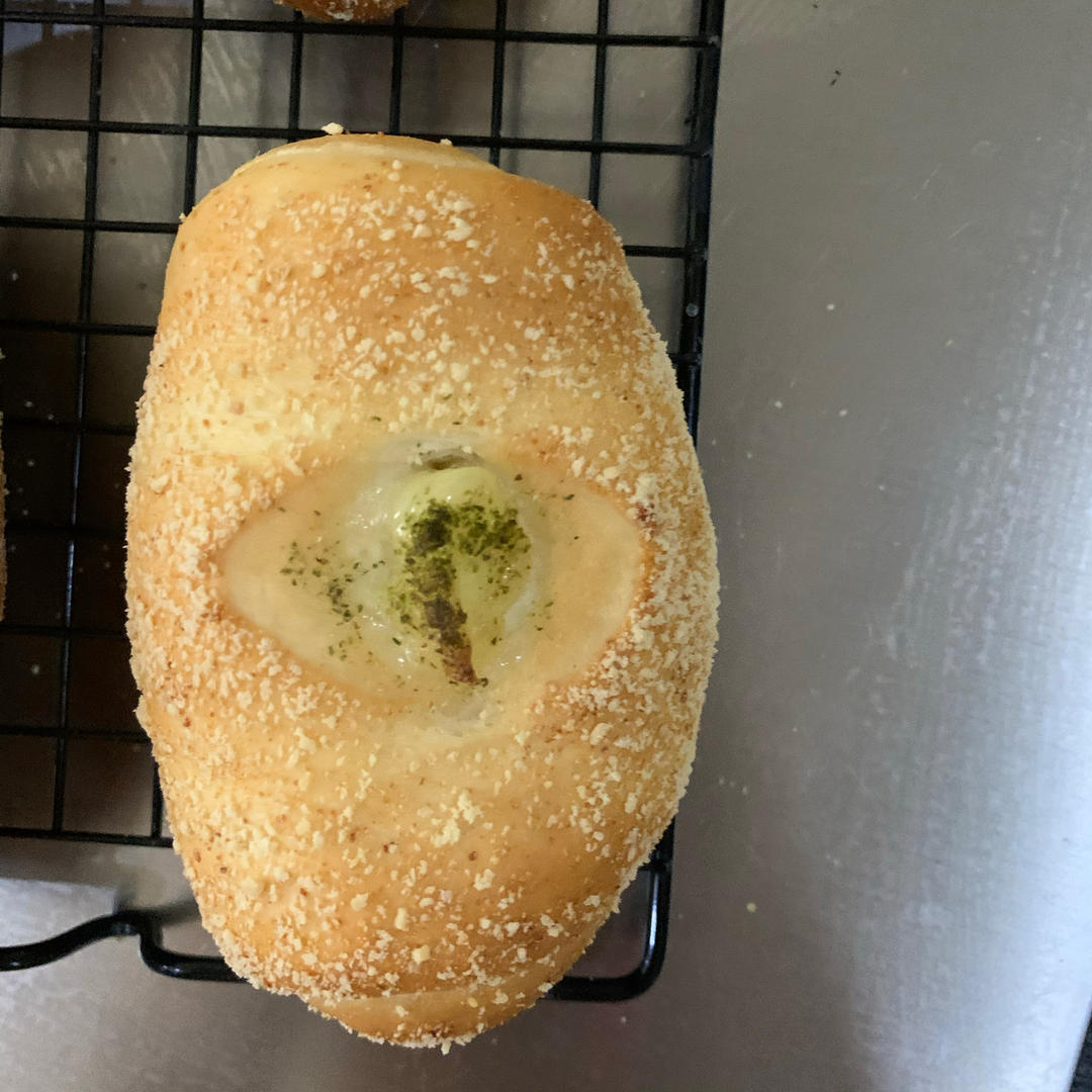 可爱哒小胖砸‼️葱香芝士火腿面包🥯