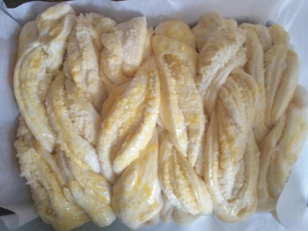 手不沾面不用揉面的拉丝面包