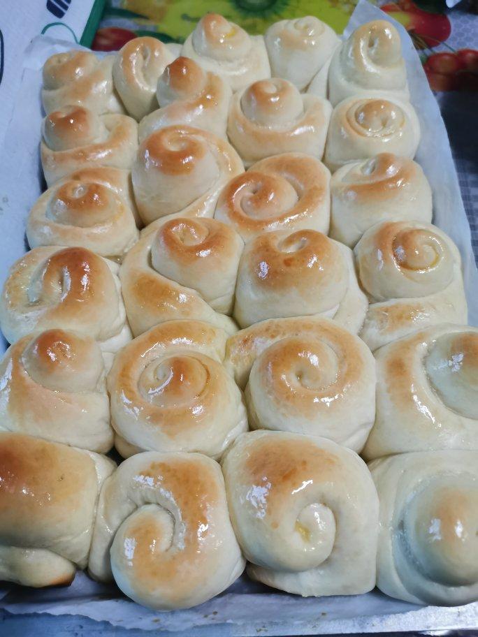 脆底蜂蜜小面包