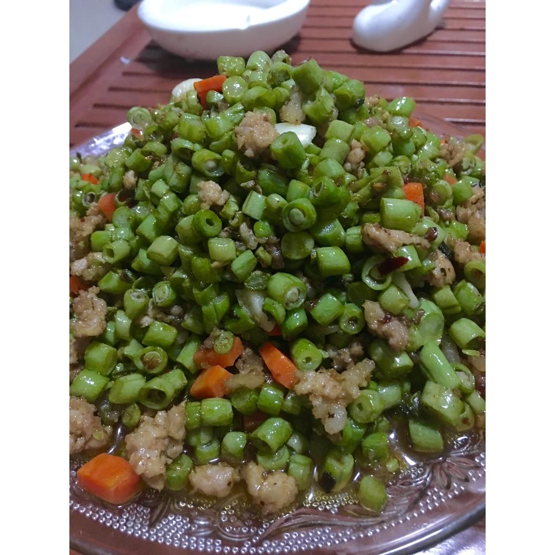 肉沫豆角下饭菜