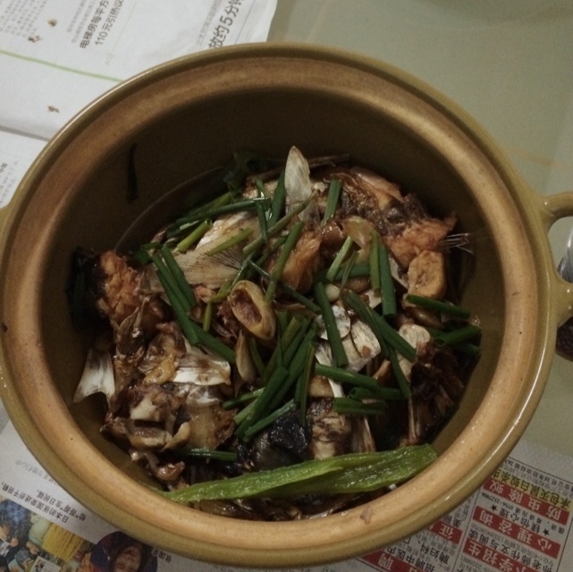蒜香鱼头煲