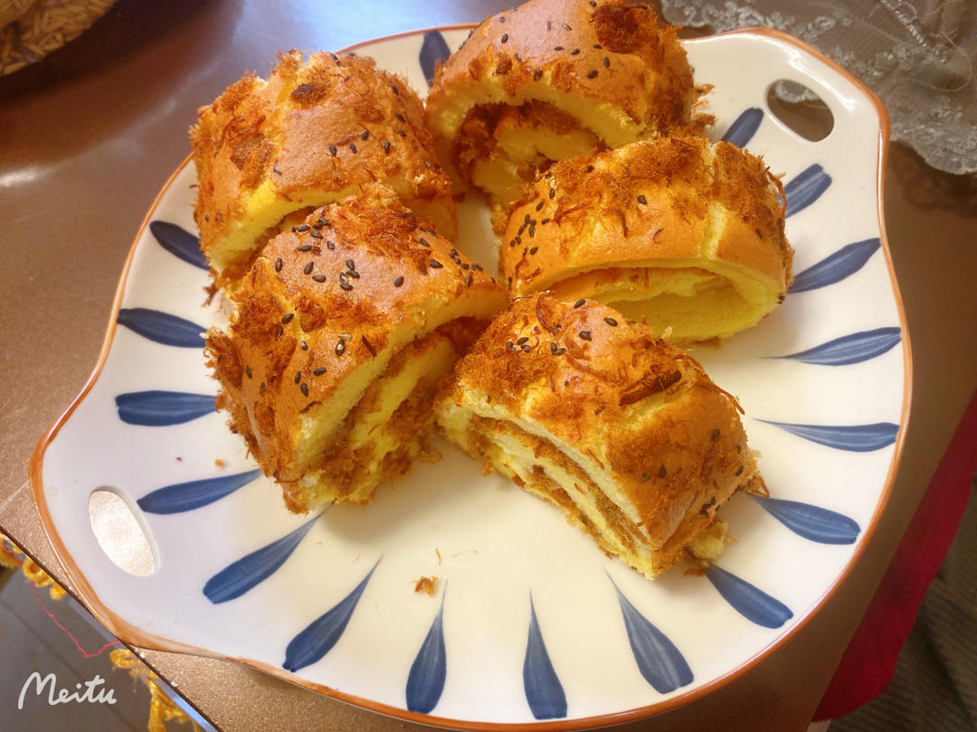 美味肉松卷-简单不开裂，零失误的蛋糕卷