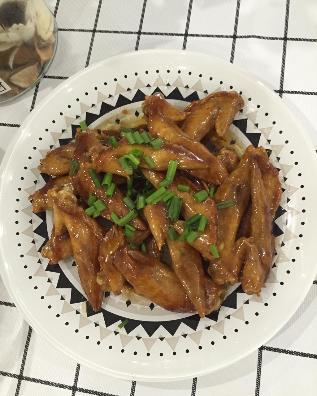 卤鸡翼尖