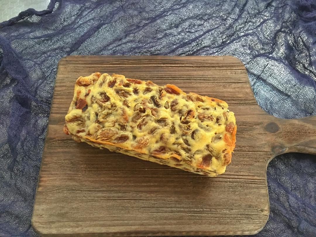 料多到我自己都害怕的豪华版葡萄干磅蛋糕
