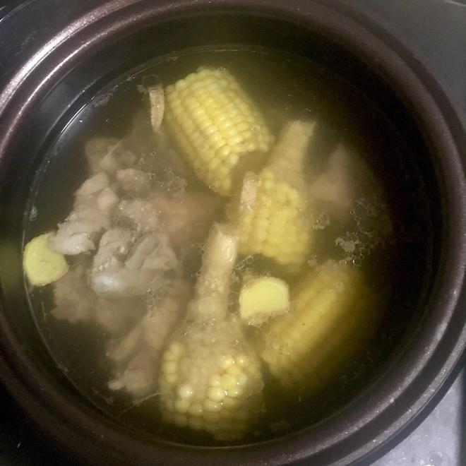 排骨玉米汤的做法