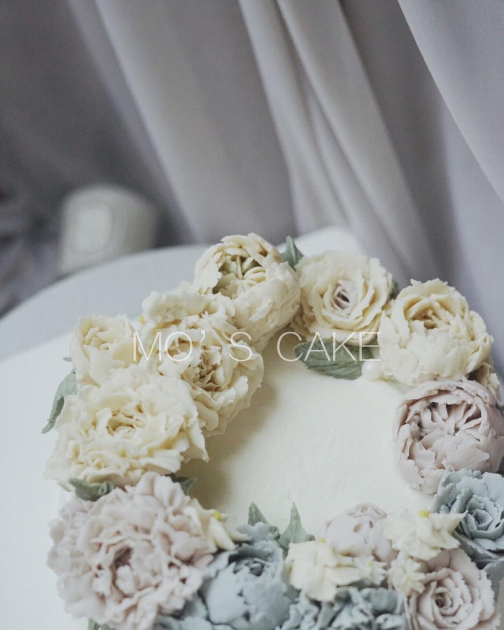 MO'S CAKE
