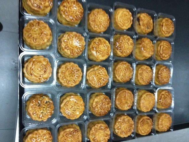 广式月饼——蛋黄莲蓉月饼