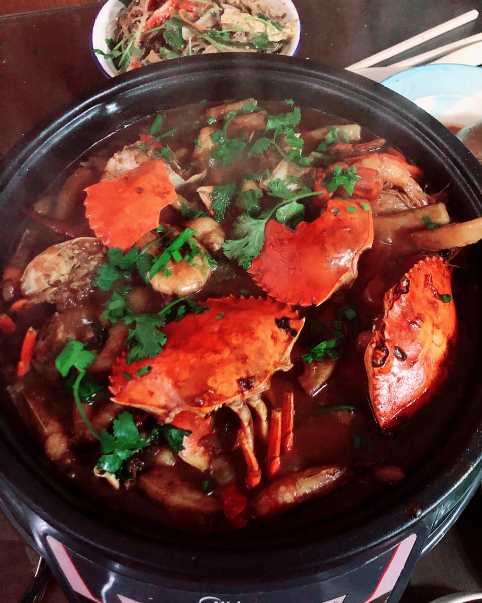 【肉蟹煲】