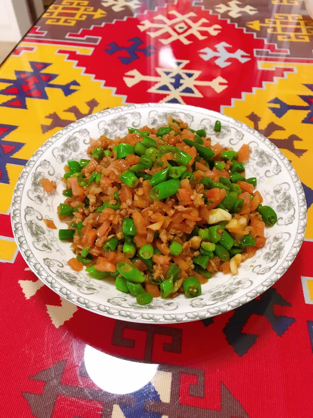 酸萝卜尖椒炒肉沫