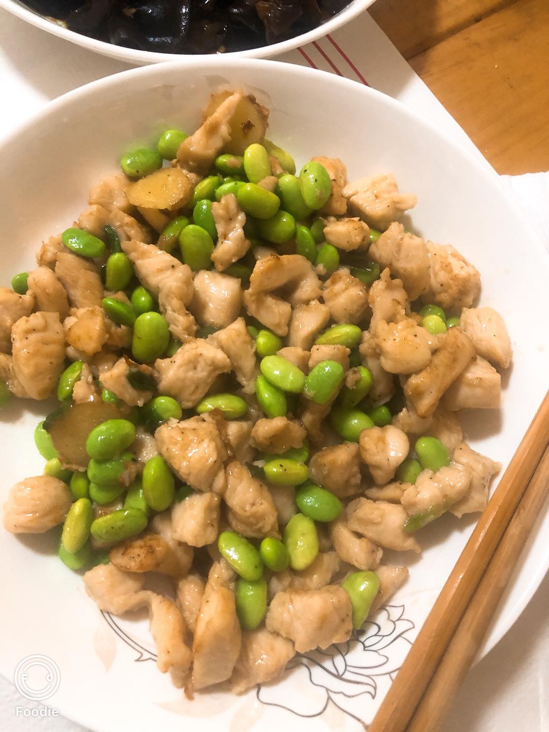 毛豆子炒鸡丁（超简单