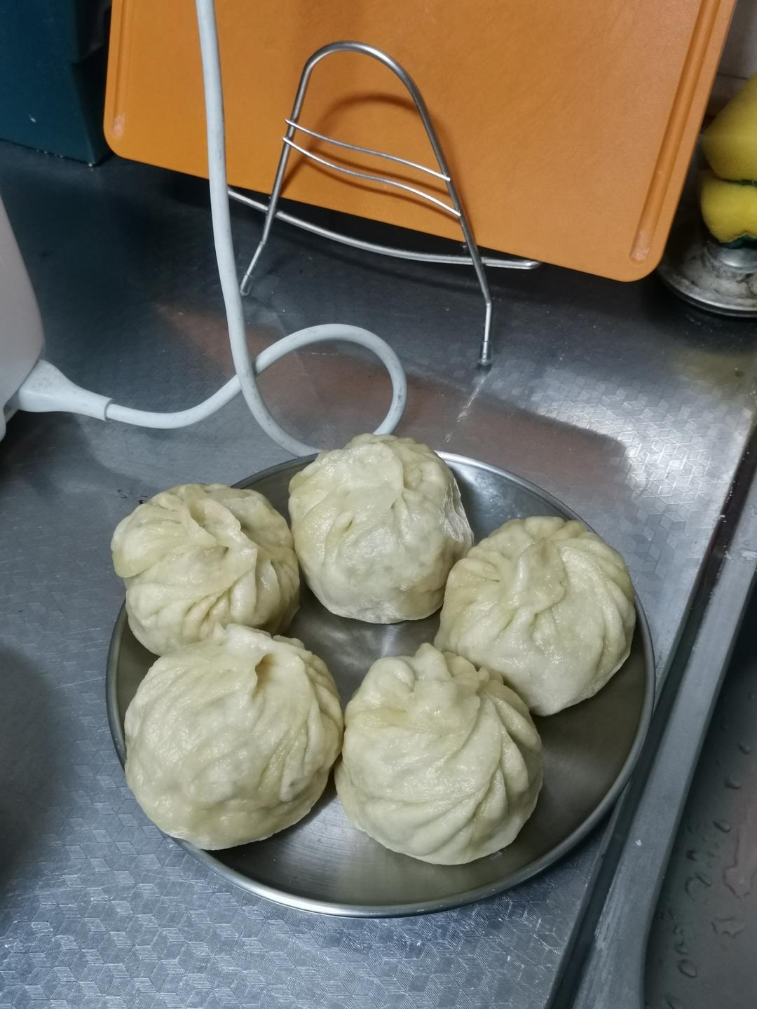 东北酸菜猪肉馅饼