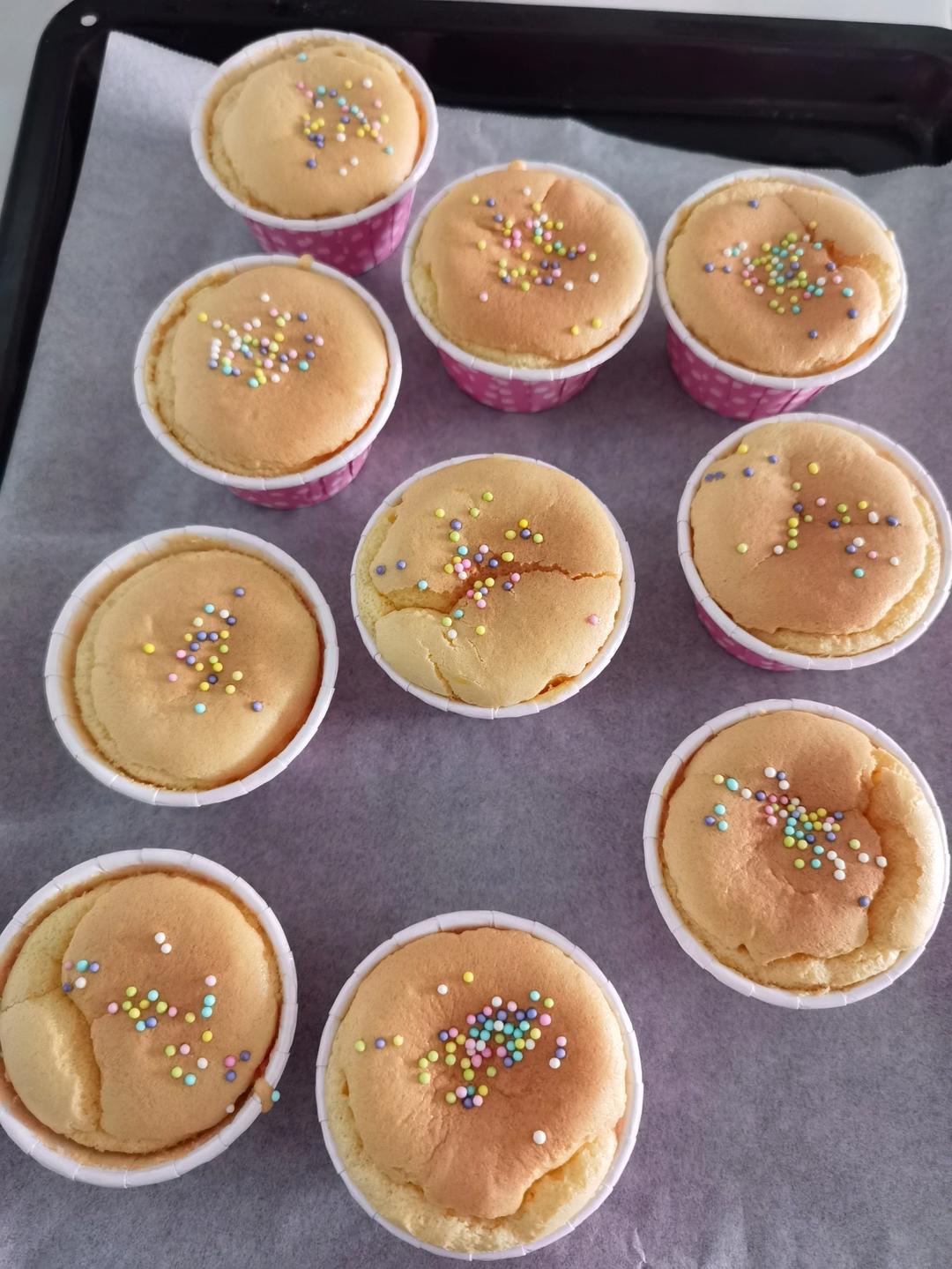 蔓越莓纸杯蛋糕🧁（简单不翻车）