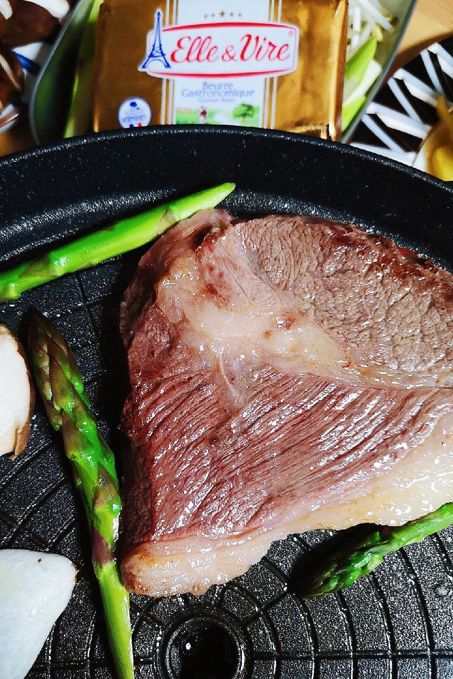 经典黄油煎牛排