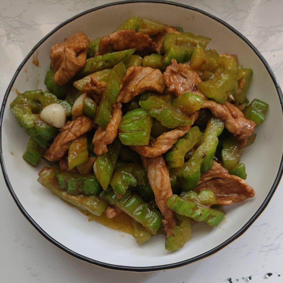 苦瓜炒肉