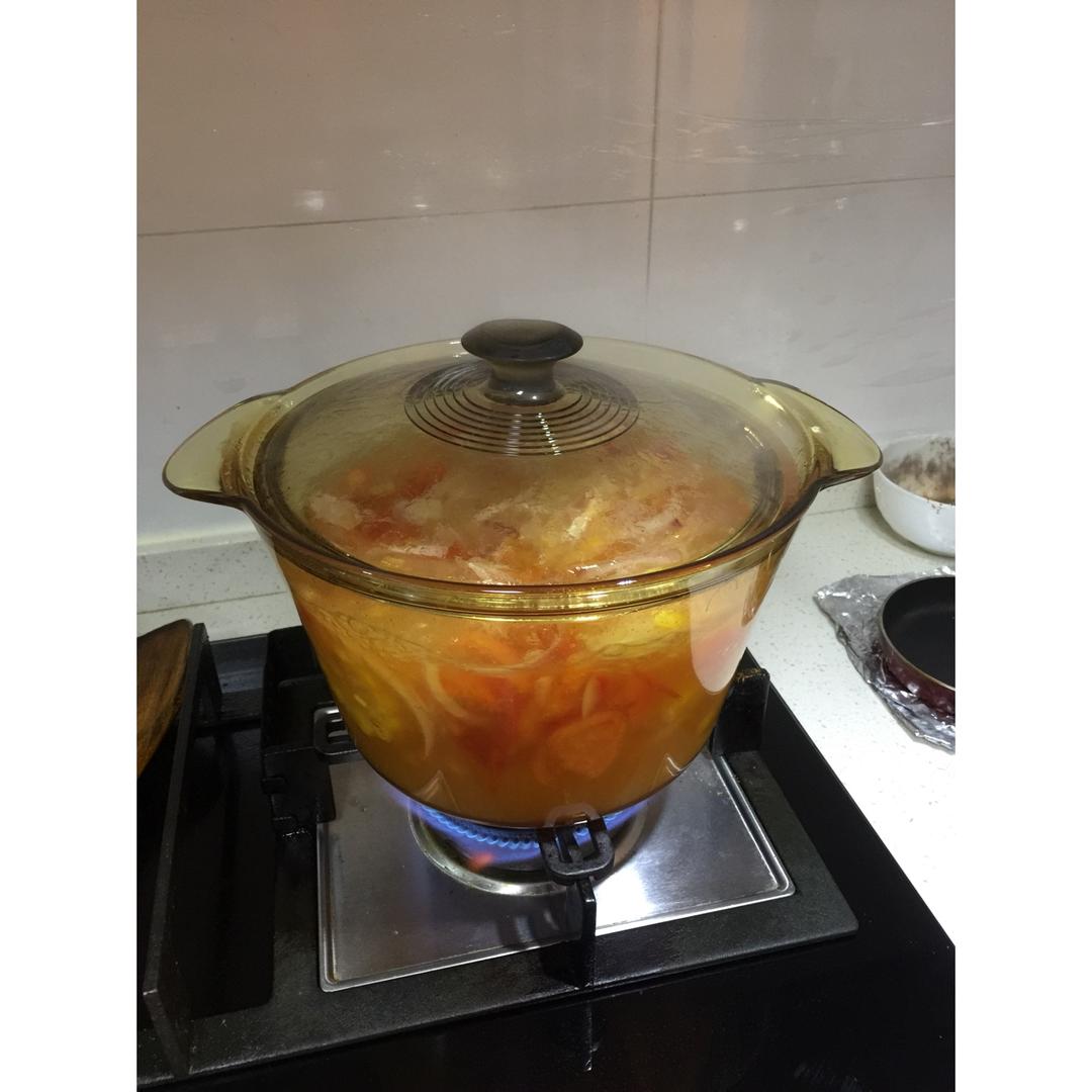 番茄玉米蔬菜汤