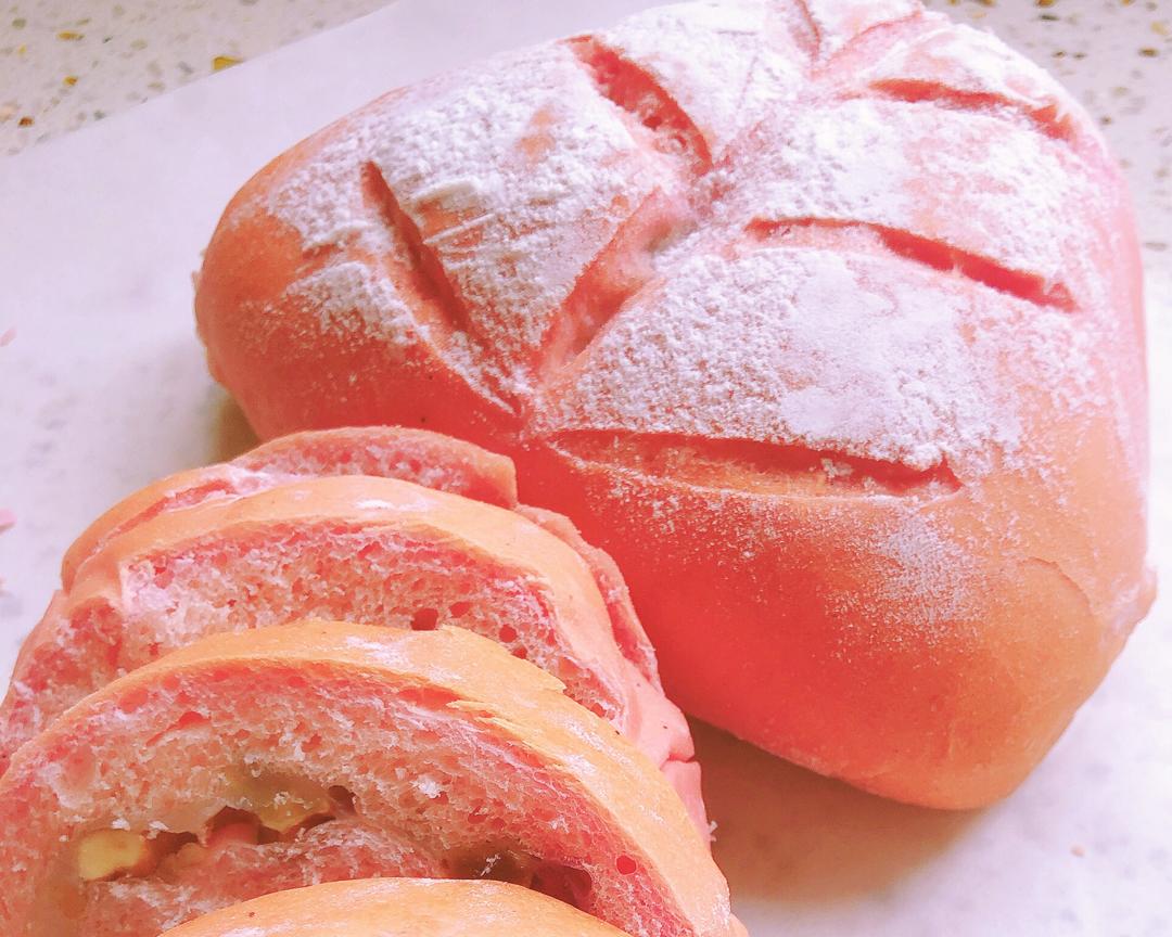 好看到炸裂的粉粉软欧麻薯包，口感也是一级棒！