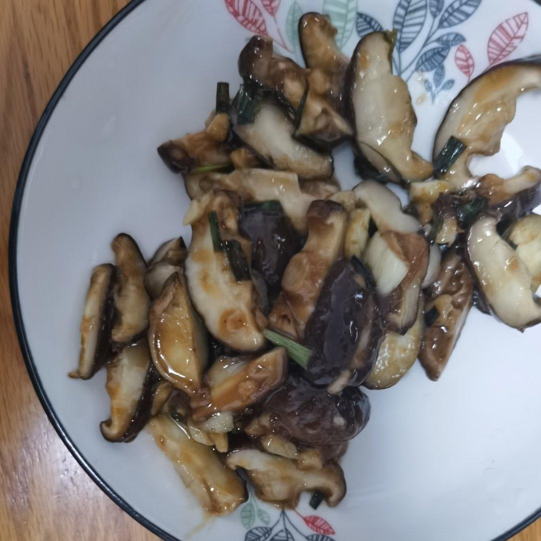 香菇这样炒比肉都好吃😋素炒香菇