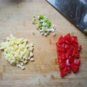超级快手的番茄土豆疙瘩汤的做法 步骤1
