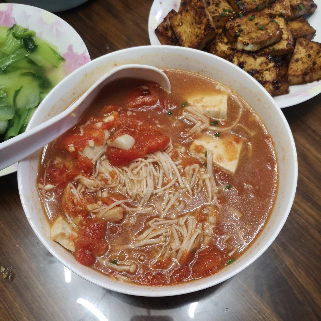 一人餐-番茄酸汤肥牛