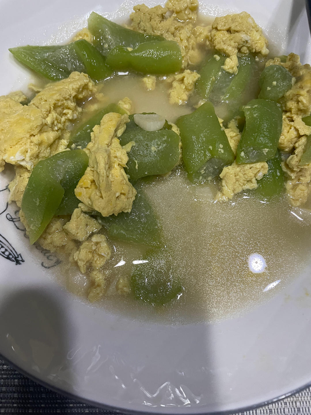 鲜香美味！好吃到舔盘的丝瓜炒鸡蛋