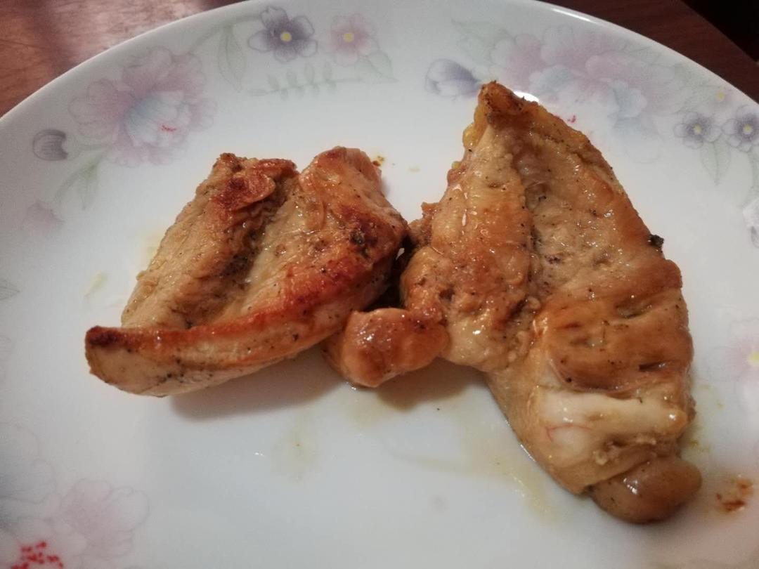 健身厨男版：香煎滑嫩鸡胸肉，全网最流行的鸡胸吃法！