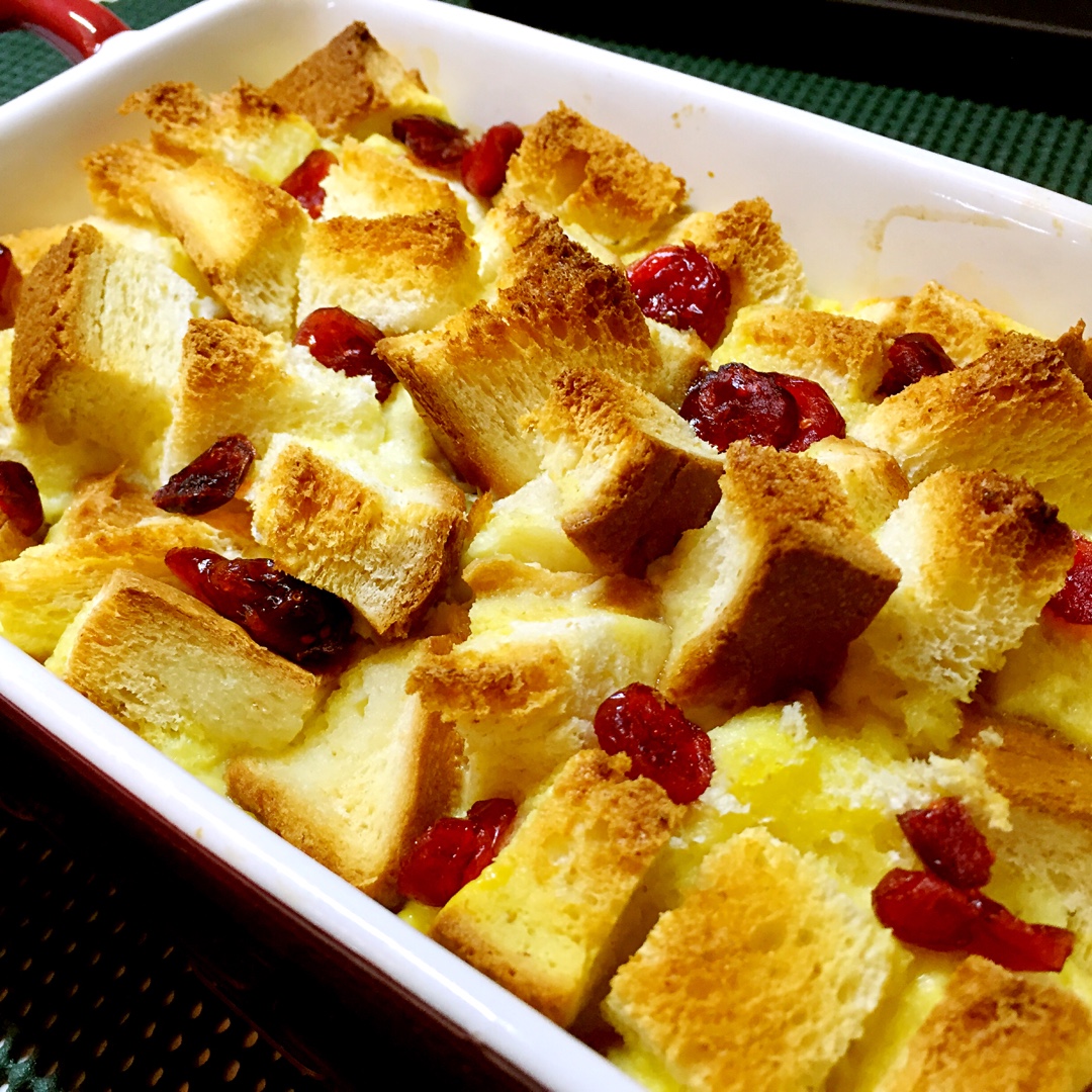 酒酿烤面包布丁