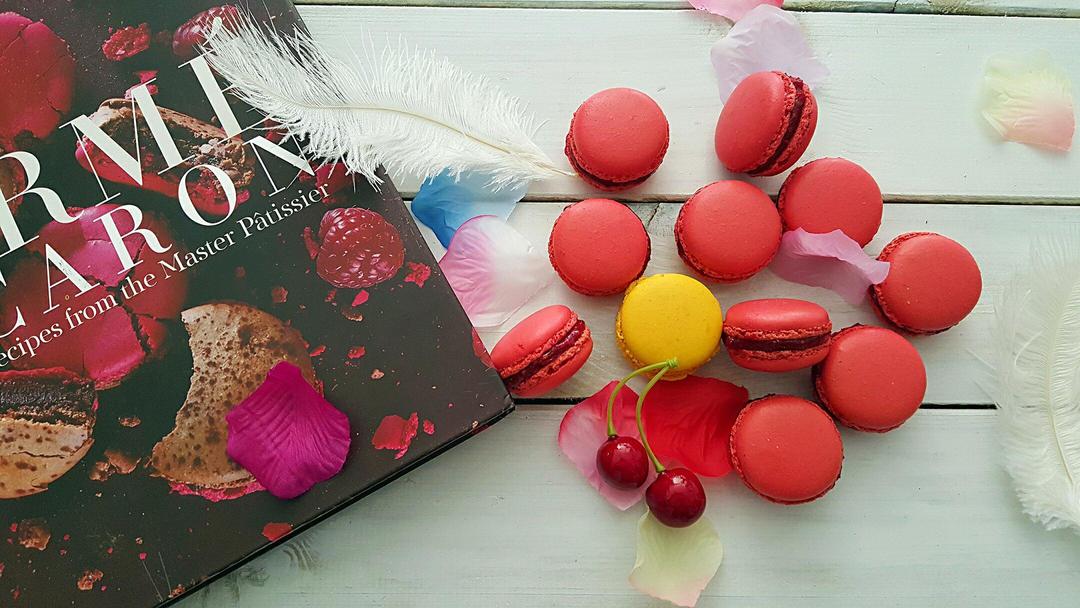 棉花糖覆盆子马卡龙夹馅的做法