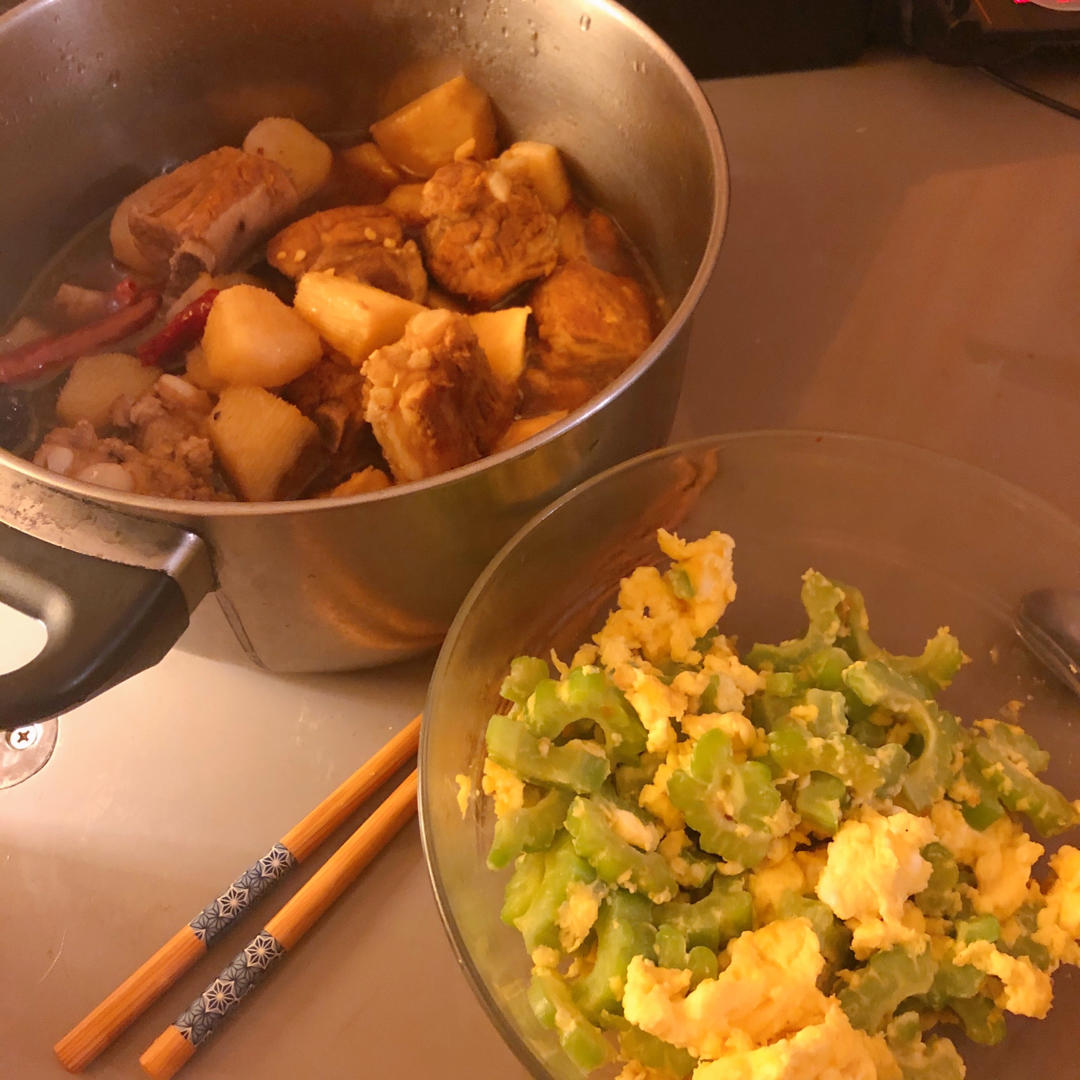 土豆炖排骨