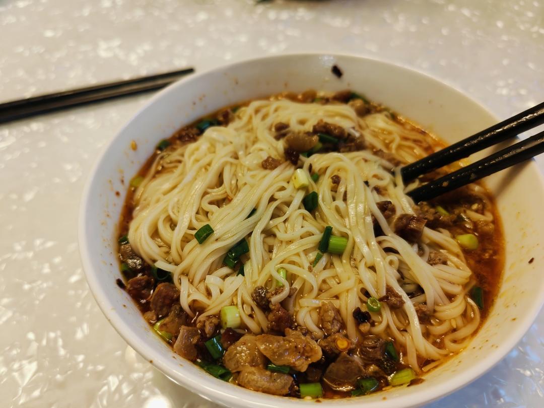 一碗热汤面