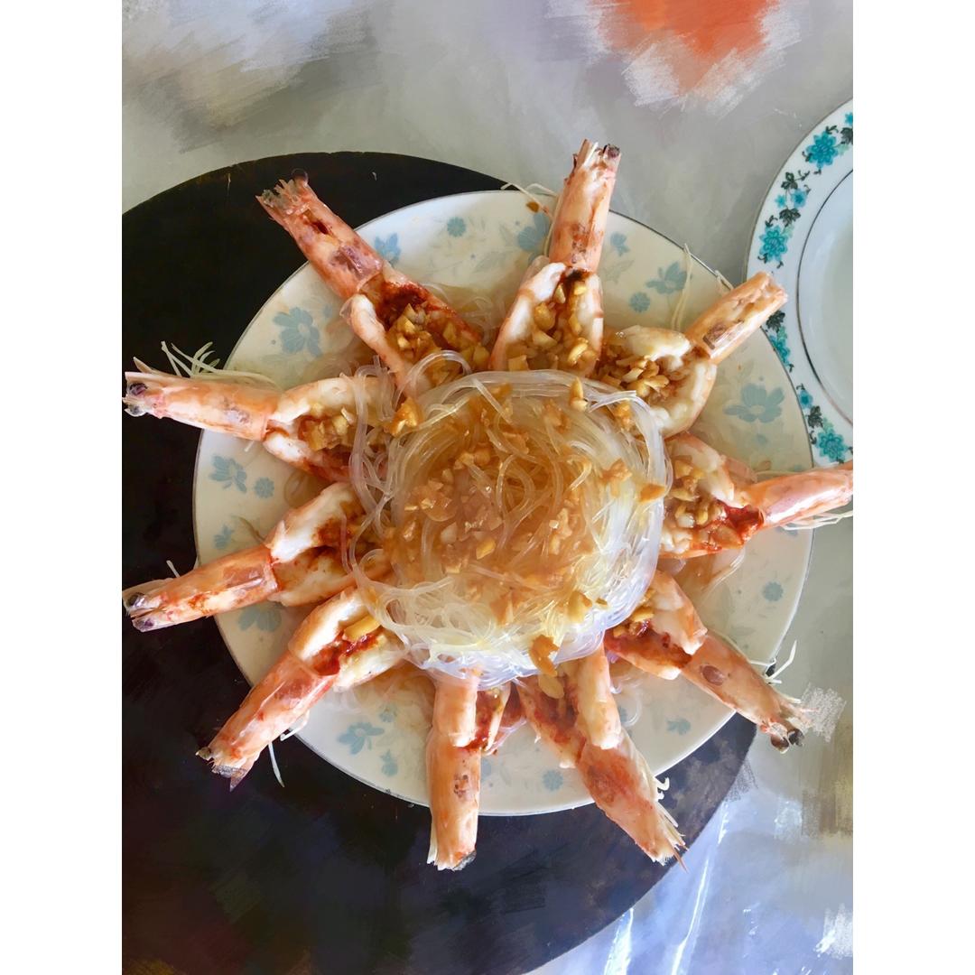 蒜蓉粉丝蒸大虾