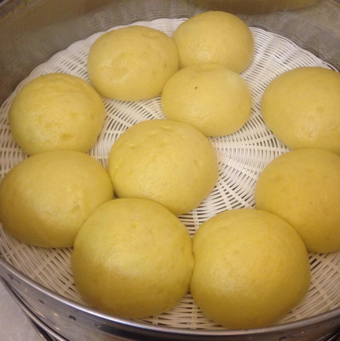 青花雪8899做的奶香红薯馒头