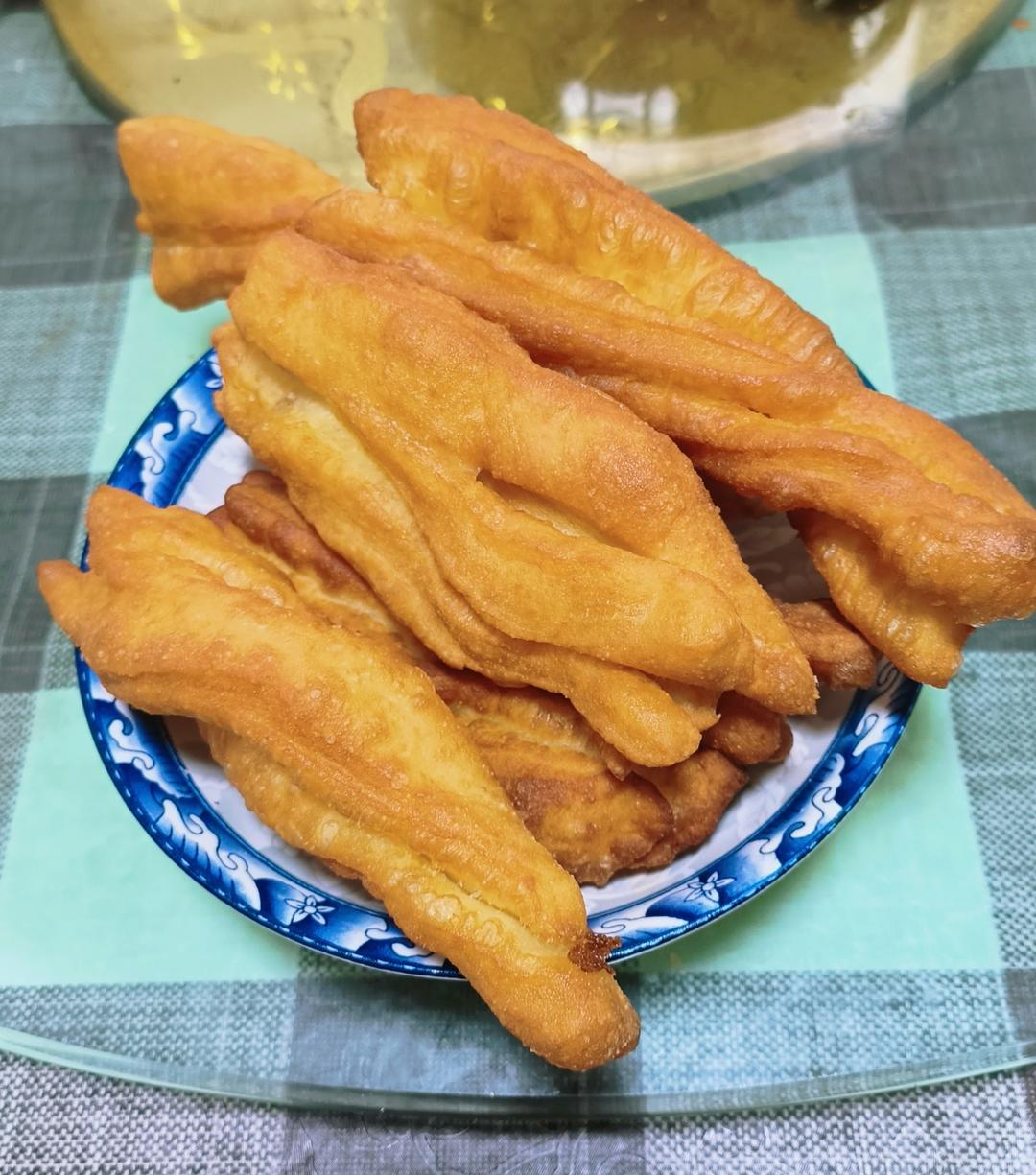 在家做✌️最简单的油条‼️蓬松香脆😋健康好吃
