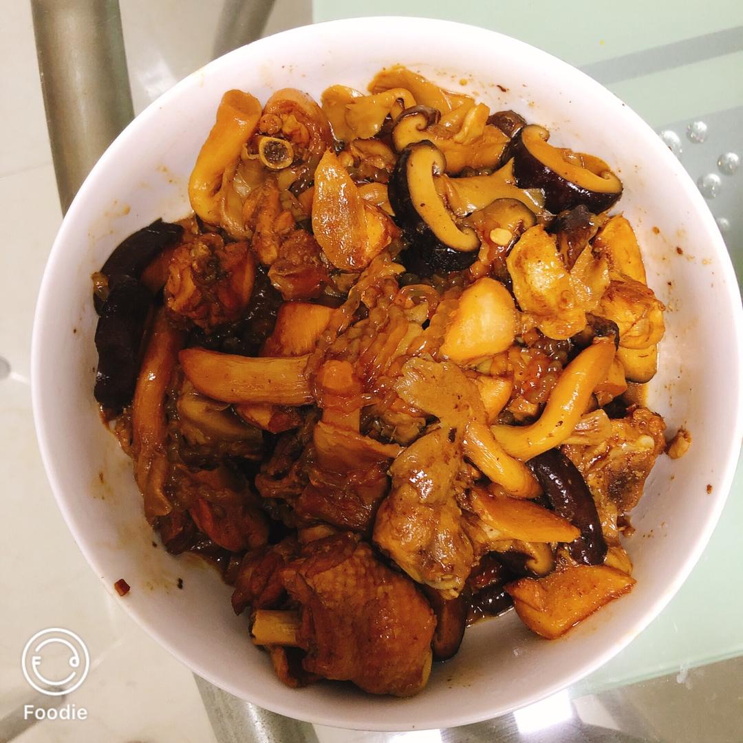 小鸡炖蘑菇