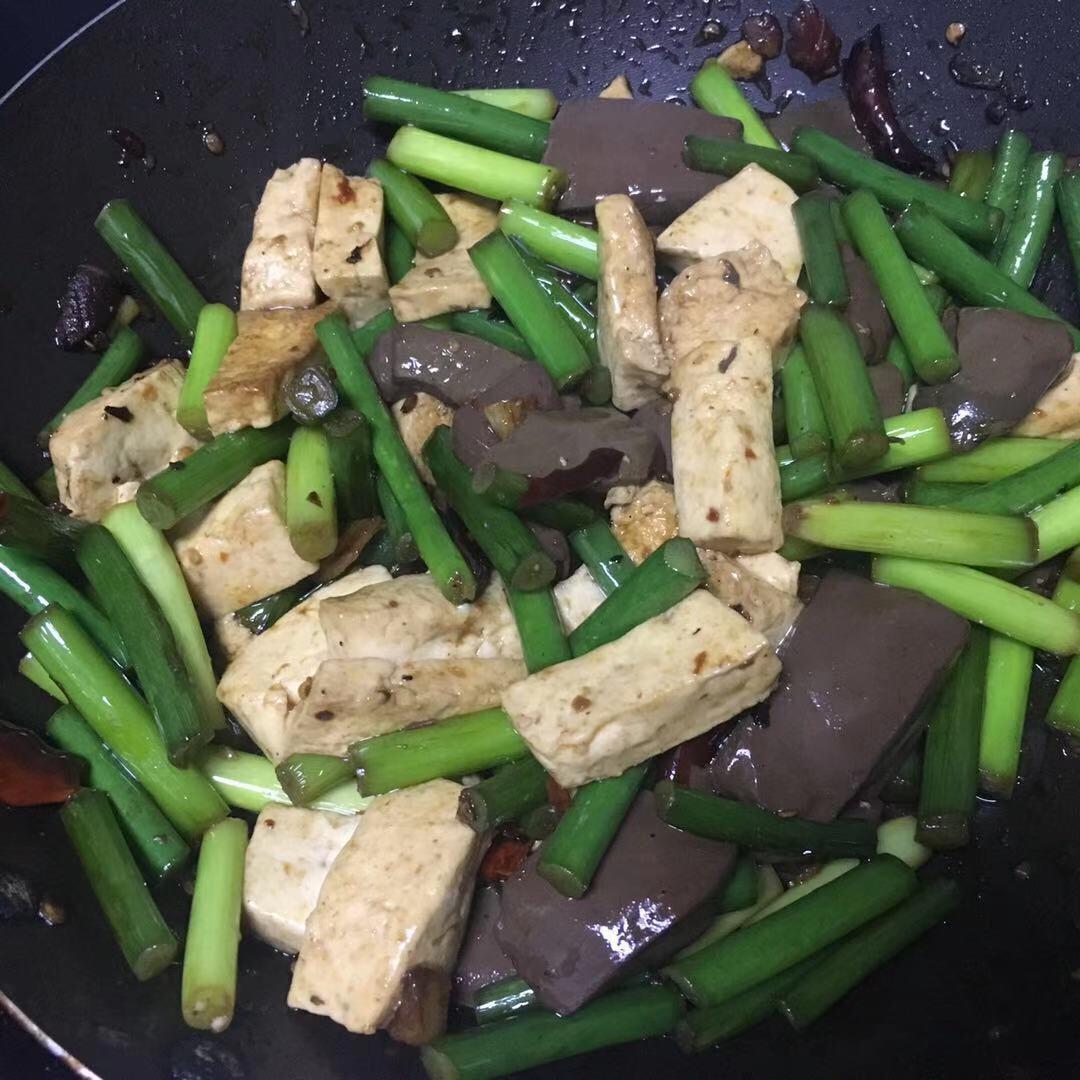 鸭血豆腐