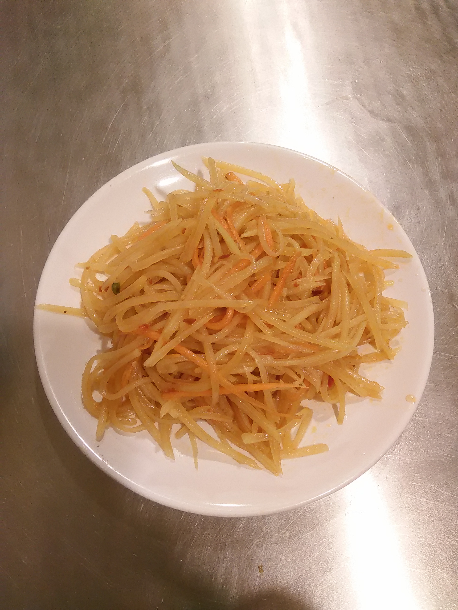 凉拌三丝（木耳土豆胡萝卜丝）