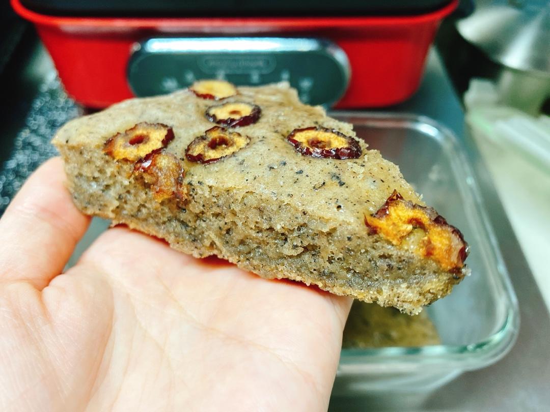 黑米发糕。不用揉面，做法超简单！