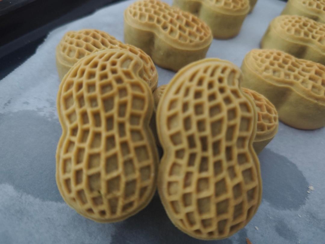 今年爆火的开心果脆皮月饼｜开心果霸霸月饼