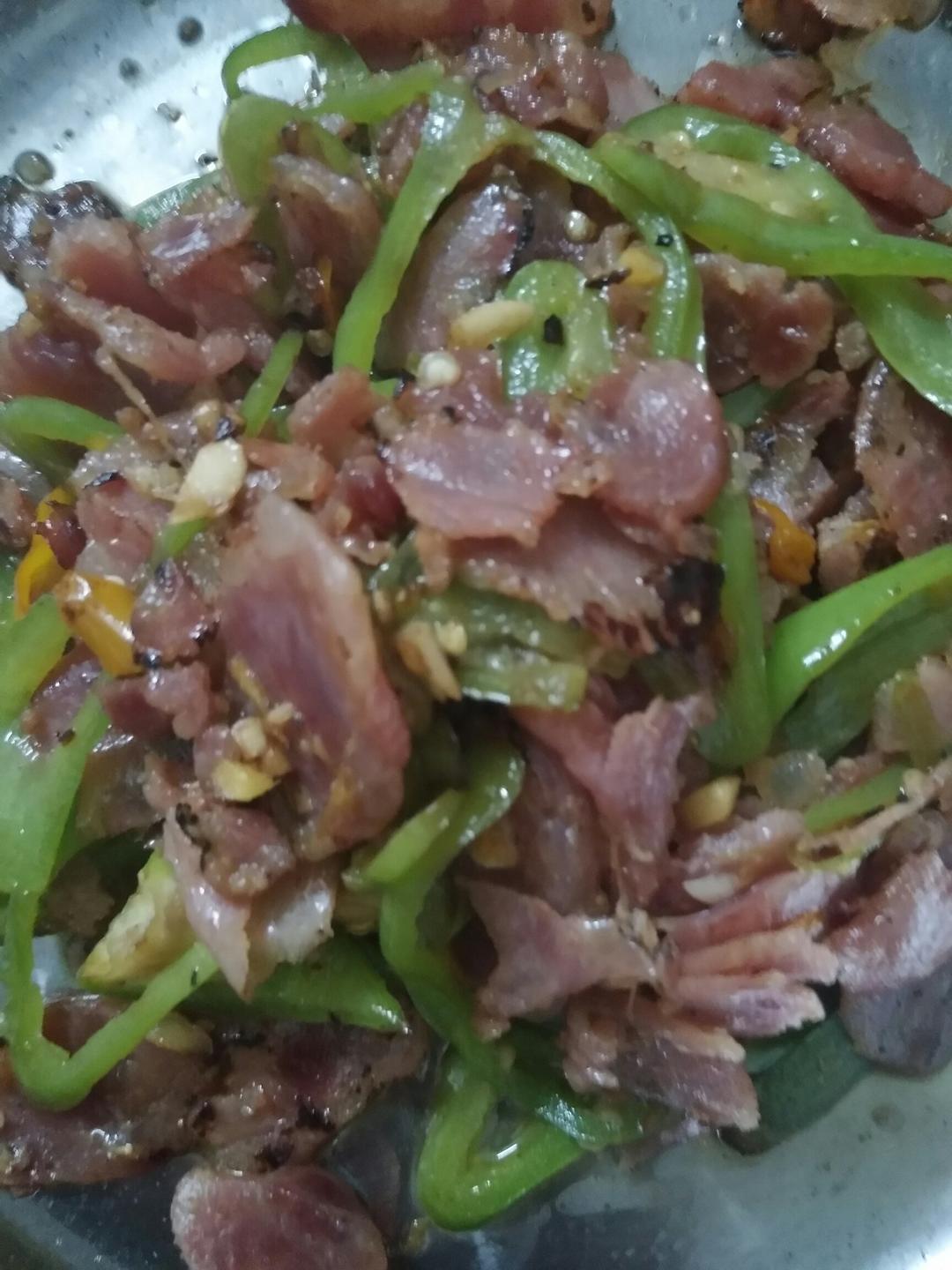 青椒炒香肠