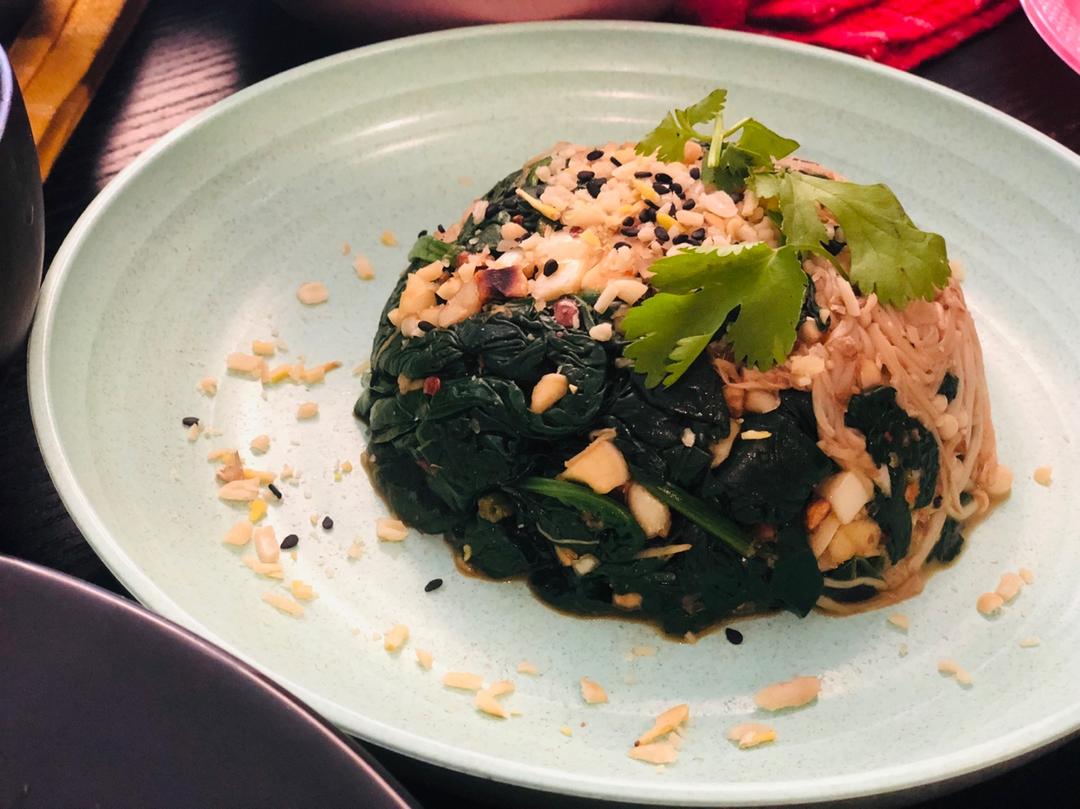 凉拌菠菜金针菇